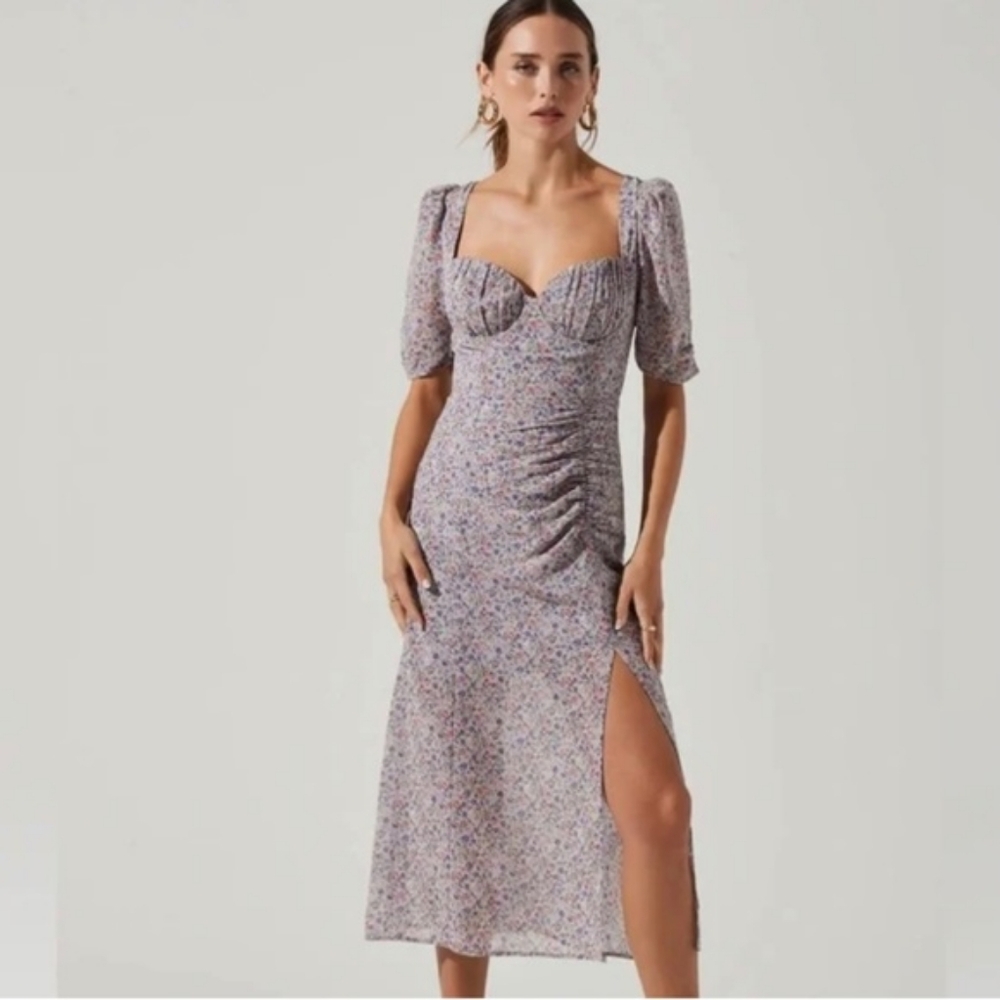 NWT ASTR the Label Front Slit Milkmaid Dress, Purple Lilac Floral, Size Medium